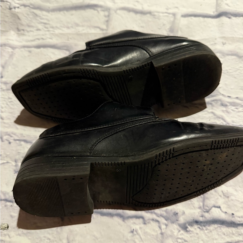 Black Leather Buckle Dress Shoes - Picture 2 of 4